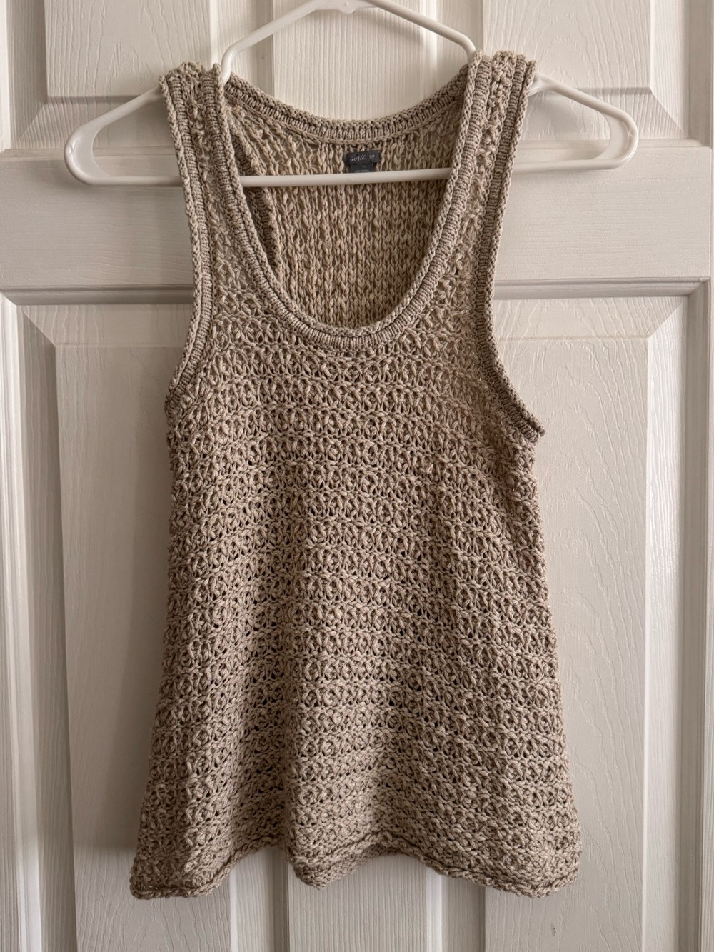 aerie Beige Crochet Scoop Neck Tank. Size: S/P - Picture 3 of 4
